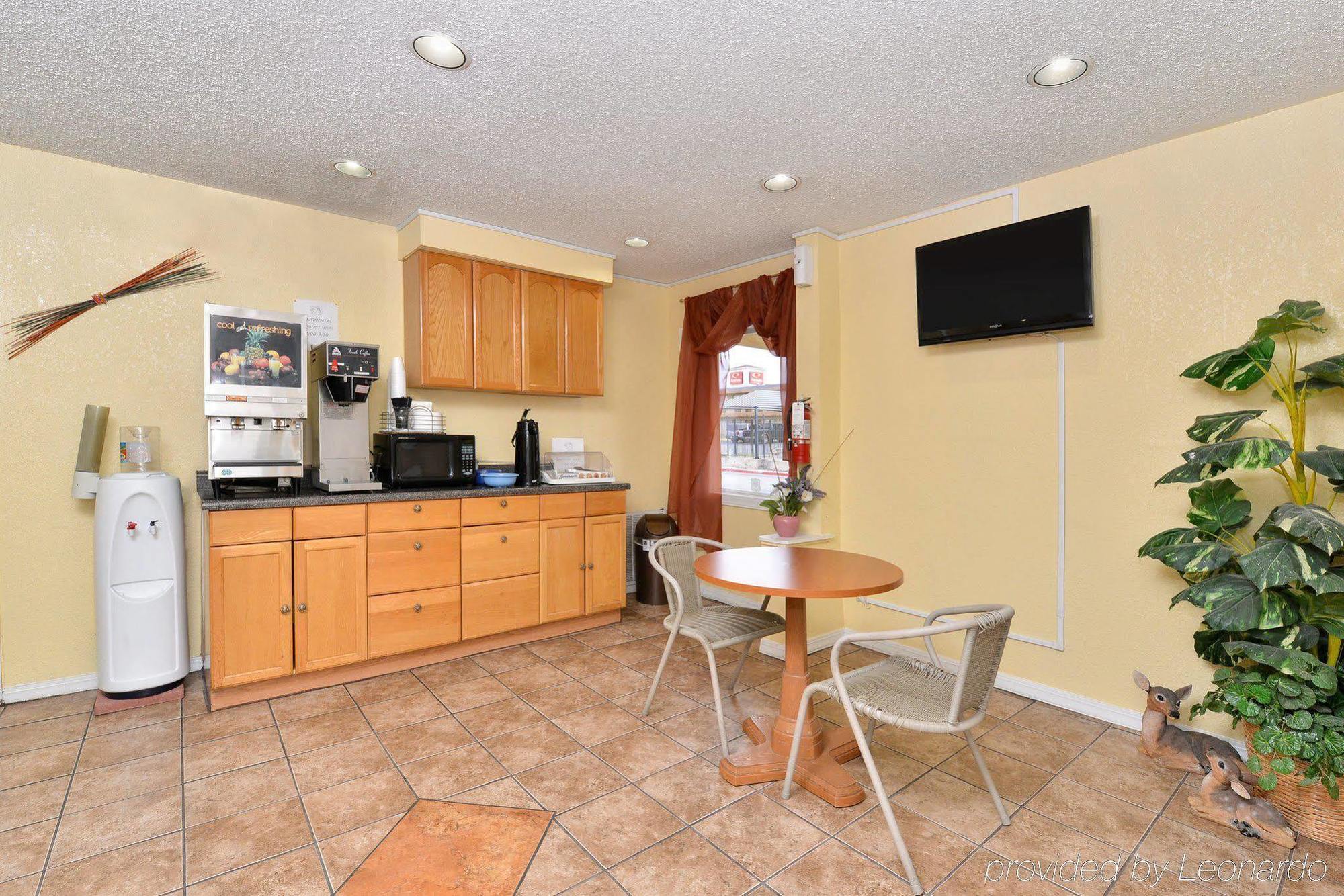 Travelodge By Wyndham Motel 2*