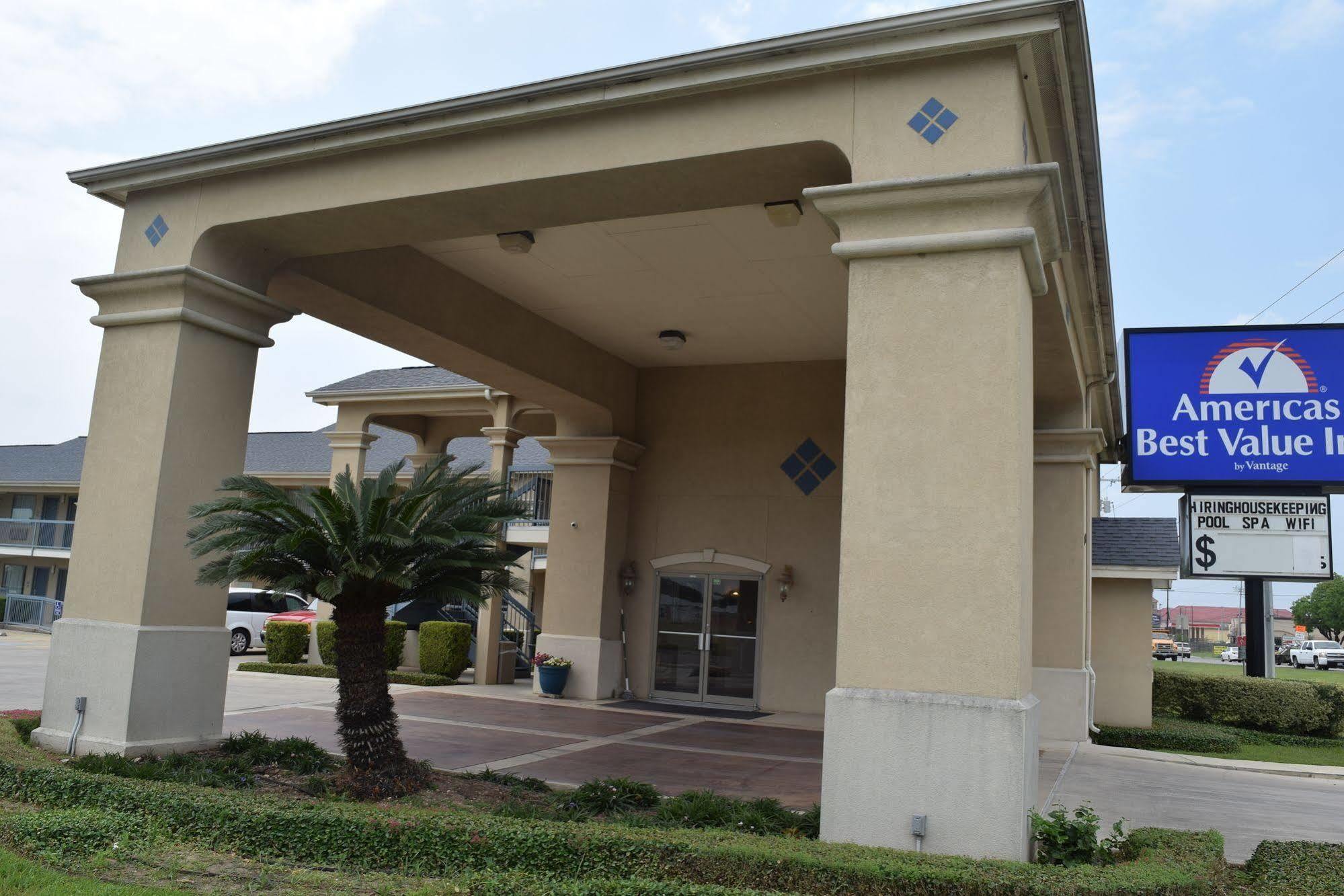 Travelodge By Wyndham Motel 2*